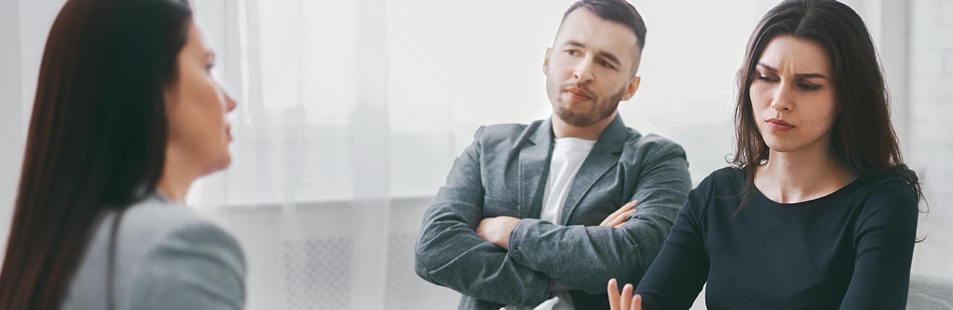 4 Reasons to Hire A Divorce Attorney 4 Reasons to Hire A Divorce Attorney